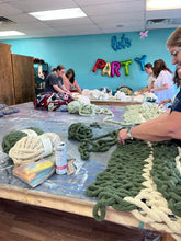 Chunky Knit Blanket Workshop - Sunday, November 12th 1:00 PM