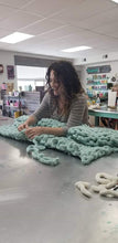 Chunky Knit Blanket Workshop - Sunday, November 12th 1:00 PM