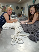 Chunky Knit Blanket Workshop - Sunday, November 12th 1:00 PM