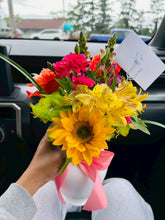 Seasonal Flower Bouquets - Free Local Delivery