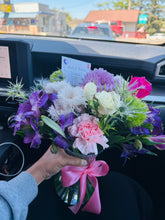 Seasonal Flower Bouquets - Free Local Delivery